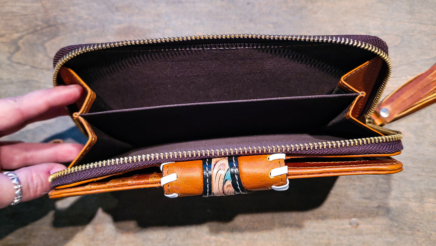 Genuine Leather tooled wristlet Wallet
