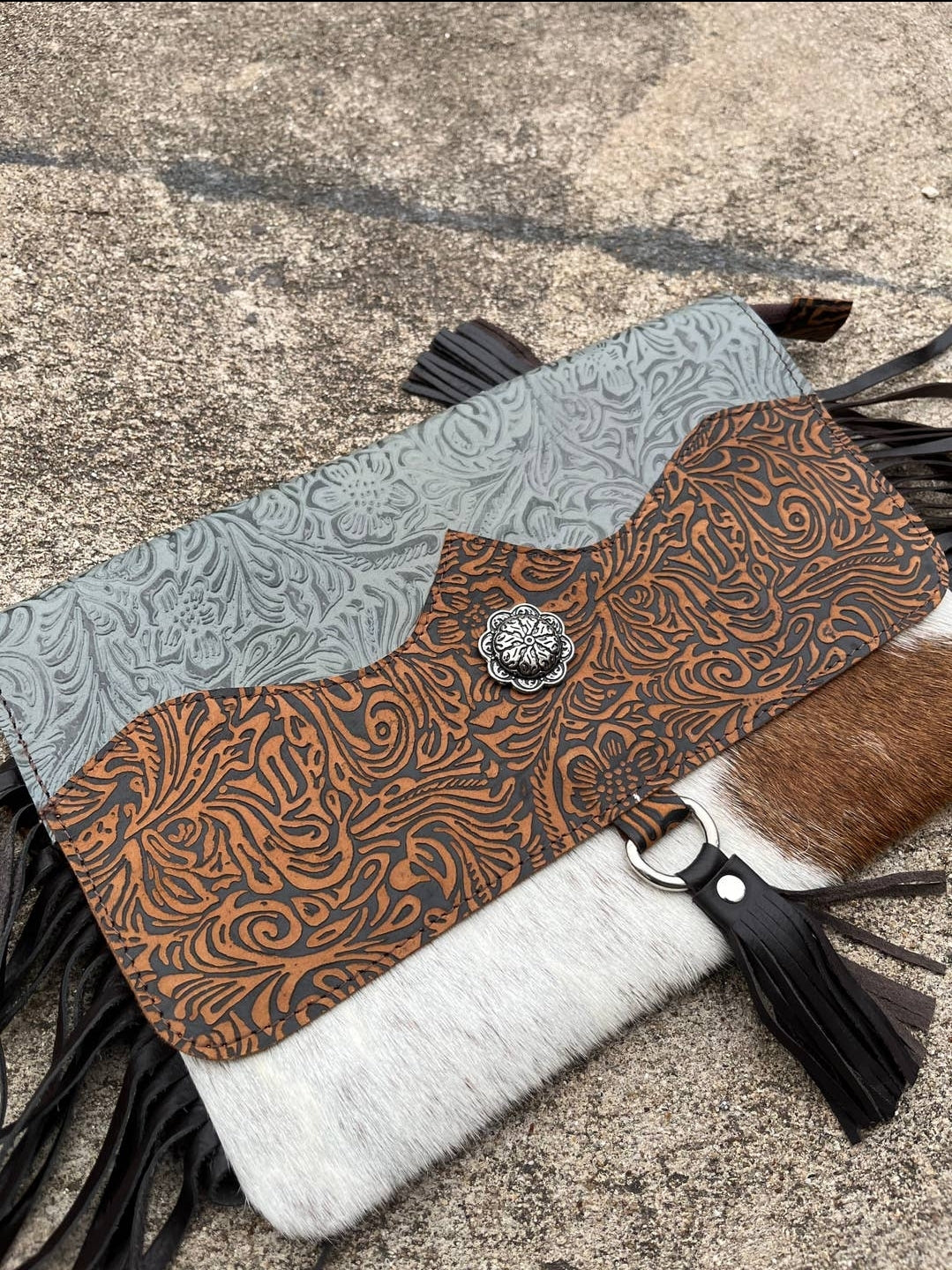 Western linens wristlet cowhide pouch