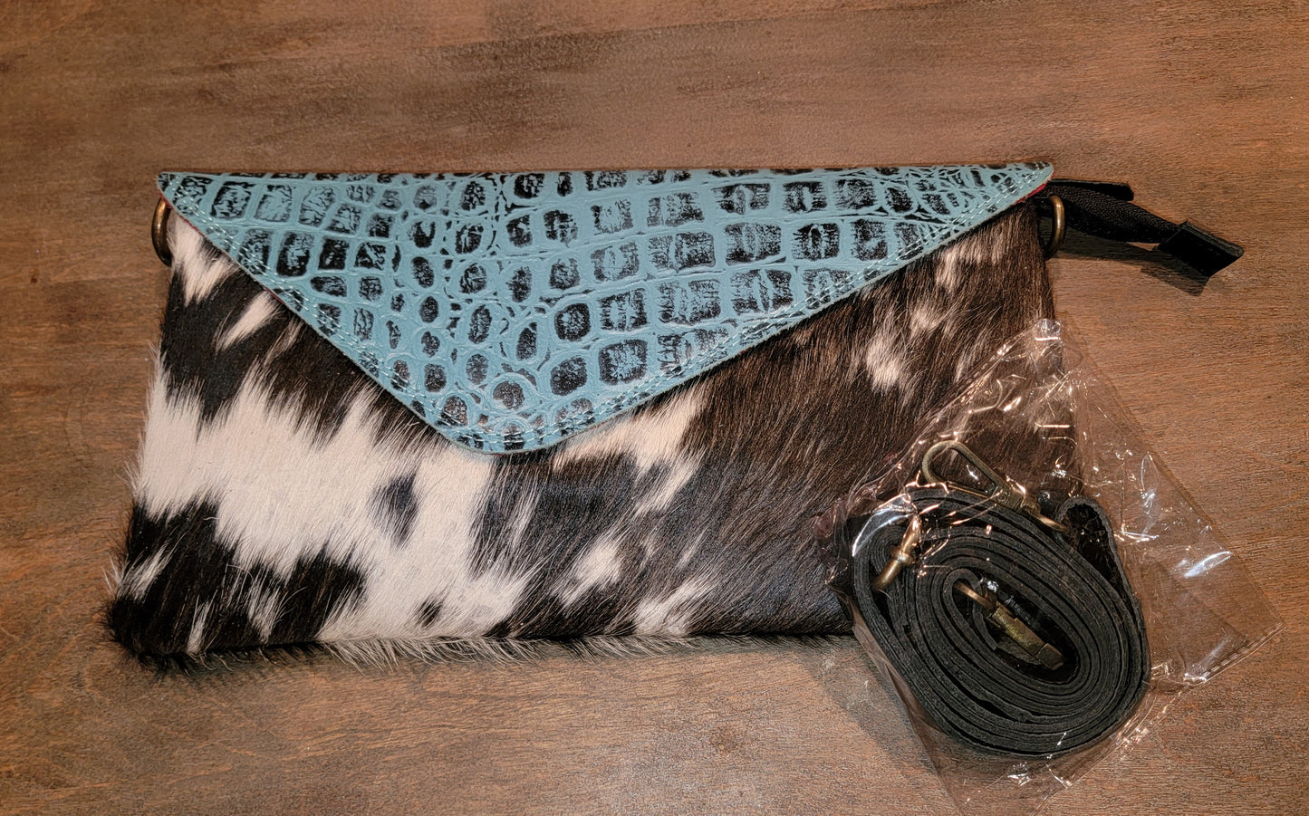 Western linens crocodile/cowhide